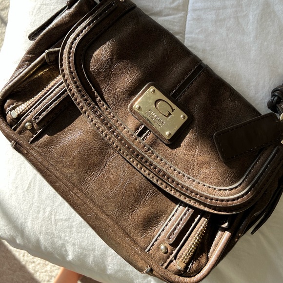 GUESS brown crossbody bag - Picture 2 of 8